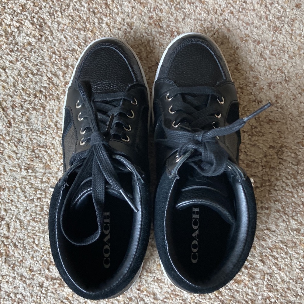 Coach Black and White Fashion Sneakers with Textured Finish - Picture 11 of 12